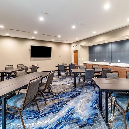 Fairfield Inn & Suites By Marriott Gainesville I-35 Екстериор снимка